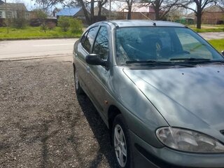 2000 Renault Megane I Рестайлинг, серый, 300000 рублей, вид 1