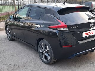 2017 Nissan Leaf II (ZE1), чёрный, 1660000 рублей, вид 3