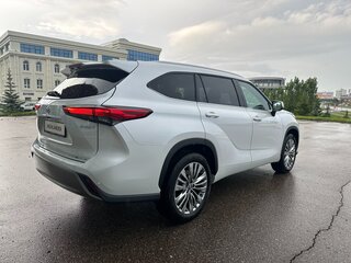 2026 Toyota Highlander IV (XU70), белый, 5465000 рублей, вид 5