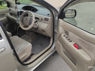2003 Toyota Raum II, серый, 510000 рублей, вид 5