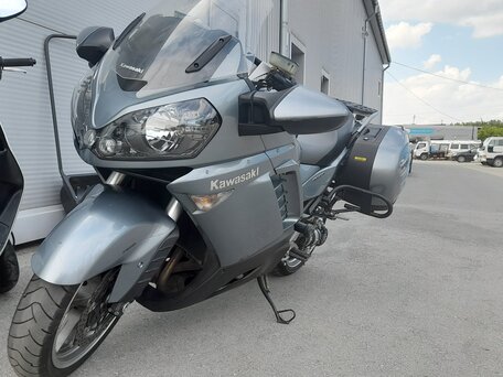 2008 Kawasaki GTR 1400 (Concours 14), серый, 725000 рублей, вид 3