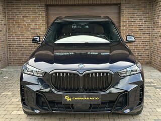 2023 BMW X5 40i IV (G05/G18) Рестайлинг, чёрный, 7030000 рублей, вид 2