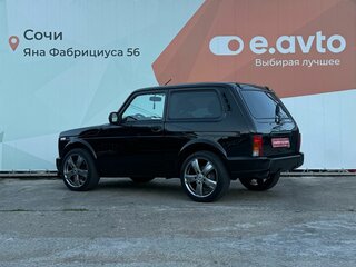 2021 Lada (ВАЗ) 2121 (4x4) Urban I Рестайлинг (2020), чёрный, 875000 рублей, вид 4