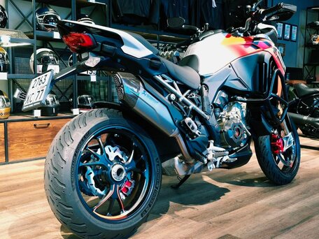 2024 Ducati Multistrada V4, белый, 3700000 рублей, вид 3