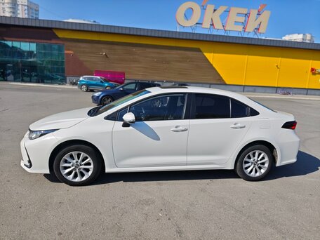 2023 Toyota Corolla XII (E210), белый, 2379999 рублей, вид 3