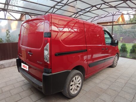2013 Peugeot Expert, красный, 1100000 рублей, вид 5