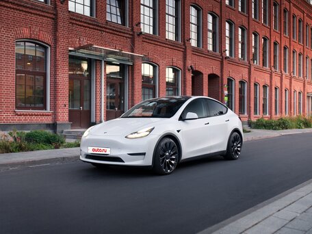 2022 Tesla Model Y Performance I, белый, 4900000 рублей, вид 2