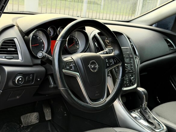 2010 Opel Astra J, чёрный, 649000 рублей - вид 7