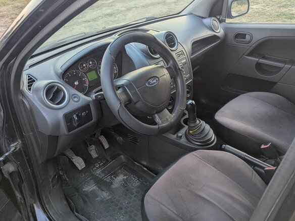 2008 Ford Fiesta Mk5, чёрный, 380000 рублей - вид 7