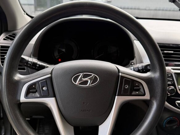 2012 Hyundai Solaris I, серый - вид 9