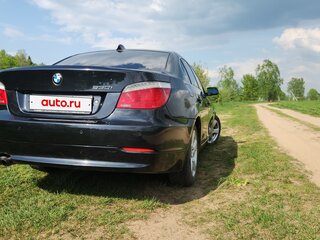 2009 BMW 5 серии 525xi V (E60/E61) Рестайлинг, чёрный, 1150000 рублей, вид 3