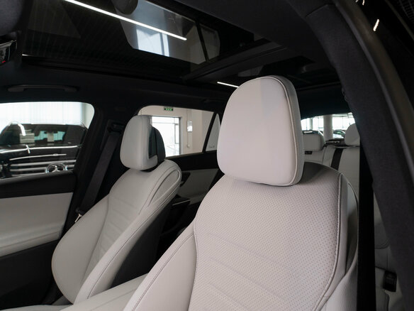 2025 Mercedes-Benz GLC 300 II (X254), чёрный - вид 9