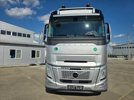 2026 Volvo FH, серебристый, 24500000 рублей, вид 3