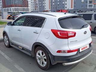 2013 Kia Sportage III, белый, 1095000 рублей, вид 4