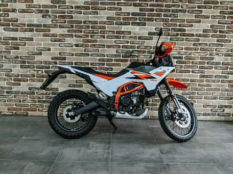 2025 KTM 390 Adventure R, белый, 889000 рублей, вид 2