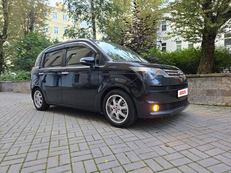 2013 Toyota Spade, чёрный, 750000 рублей, вид 2