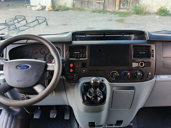2013 Ford Transit Courier, серый, 920000 рублей - вид 4