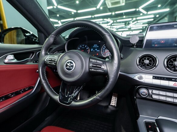 2019 Kia Stinger I, синий, 2750000 рублей - вид 17