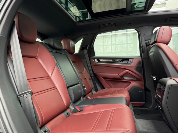2026 Porsche Cayenne III Рестайлинг, чёрный, 21000000 рублей - вид 21
