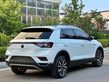 2023 Volkswagen T-Roc I (China Market), белый, 1910000 рублей, вид 4