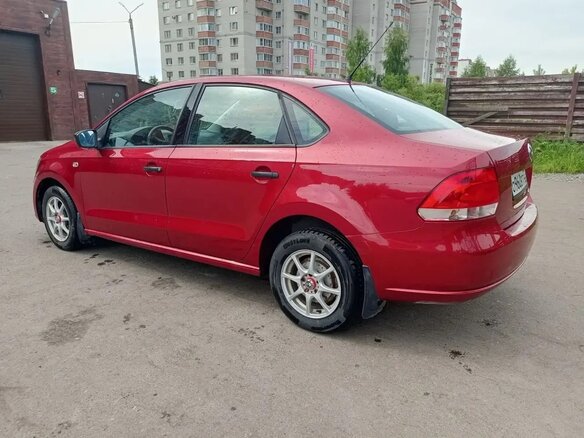 2012 Volkswagen Polo V, красный, 770000 рублей - вид 14