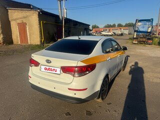 2016 Kia Rio III Рестайлинг, белый, 510000 рублей, вид 4