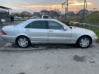 2000 Mercedes-Benz S-Класс 500 IV (W220), серебристый, 640000 рублей, вид 2