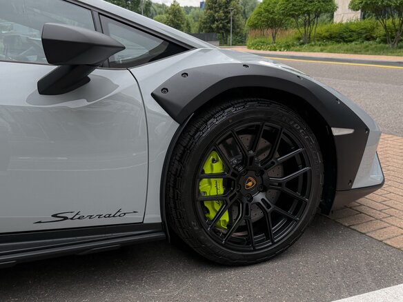 2024 Lamborghini Huracán Sterrato I Рестайлинг, серый, 33700000 рублей - вид 15