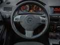 2011 Opel Astra H Рестайлинг, белый, 470000 рублей - вид 7