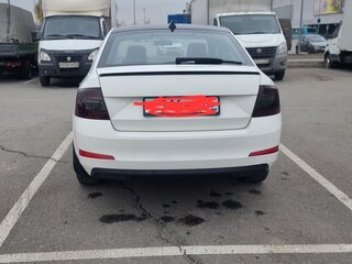 2013 Skoda Octavia III (A7), белый, 1350000 рублей, вид 2