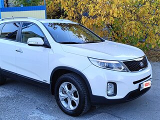 2013 Kia Sorento II Рестайлинг, белый, 1750000 рублей, вид 2