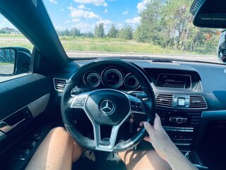 2013 Mercedes-Benz E-Класс 200 IV (W212, S212, C207) Рестайлинг, чёрный, 1600000 рублей, вид 5