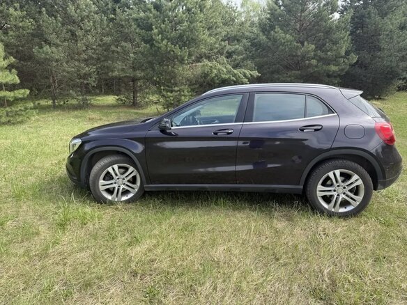 2015 Mercedes-Benz GLA 250 I (X156), фиолетовый, 2100000 рублей - вид 9