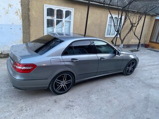 2009 Mercedes-Benz E-Класс 300 IV (W212, S212, C207), серый, 1300000 рублей, вид 4