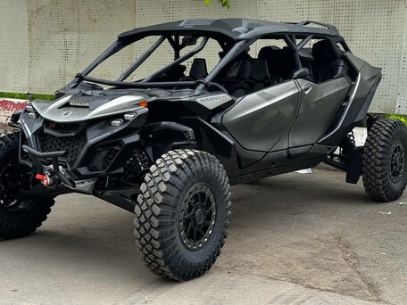2026 BRP Can-Am Maverick X RC Turbo RR, зелёный, 6350000 рублей, вид 1