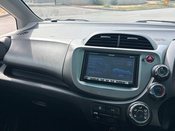 2008 Honda Fit II, серебристый, 550000 рублей - вид 13