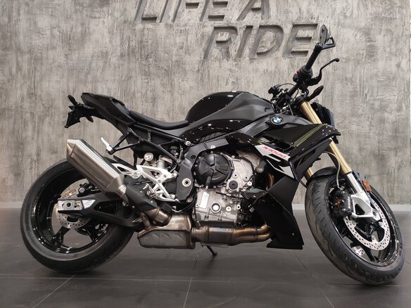 2025 BMW S 1000 R, серый, 2472750 рублей