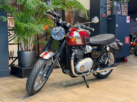 2025 Triumph Bonneville T120, красный, 1850000 рублей, вид 1