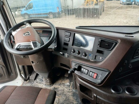 2021 КамАЗ 5490, белый, 2490000 рублей - вид 5