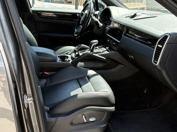2021 Porsche Cayenne III, серый, 6900000 рублей - вид 8