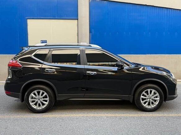 2023 Nissan X-Trail III Рестайлинг, чёрный - вид 6