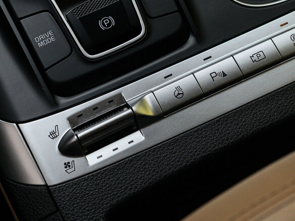 2020 Kia Carnival IV, серебристый - вид 15