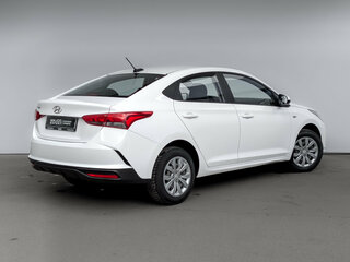 2022 Hyundai Solaris II Рестайлинг, белый, 1640000 рублей, вид 5