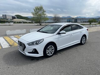 2019 Hyundai Sonata VII (LF) Рестайлинг, белый, 1600000 рублей, вид 5