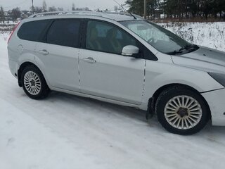 2011 Ford Focus II Рестайлинг, серебристый, 700000 рублей, вид 5