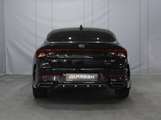 2021 Kia K5 III, чёрный, 2320000 рублей, вид 4