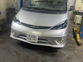 2003 Toyota Estima II, серебристый, 700000 рублей, вид 1