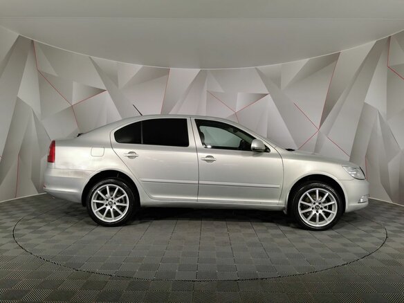 2011 Skoda Octavia II (A5) Рестайлинг, жёлтый - вид 5