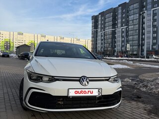 2022 Volkswagen Golf VIII, белый, 2765000 рублей, вид 3