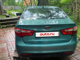 2012 Kia Rio III, зелёный, 375000 рублей, вид 2